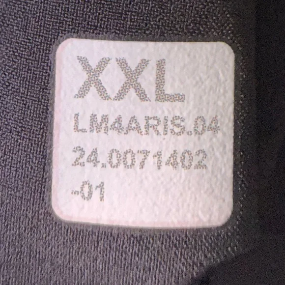 NWOT Lululemon City-to-Hike Waterproof Jacket Black - Picture 9 of 13